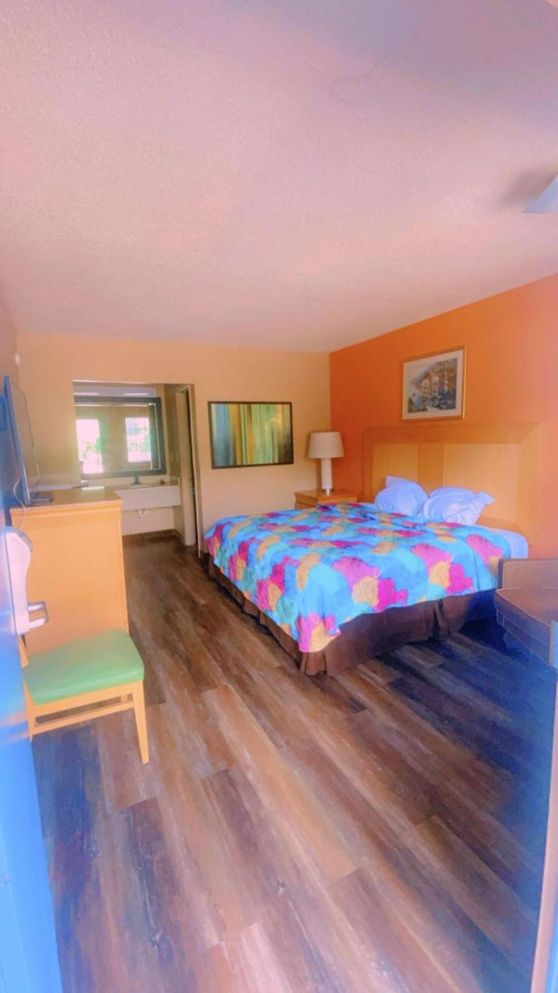 Jax Inn Jacksonville Bagian luar foto